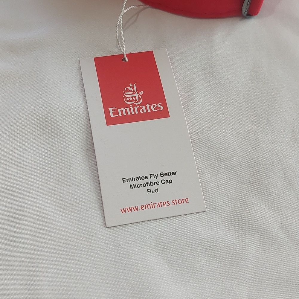 Red Emirates Cap. New Condition - Picture 3 of 5